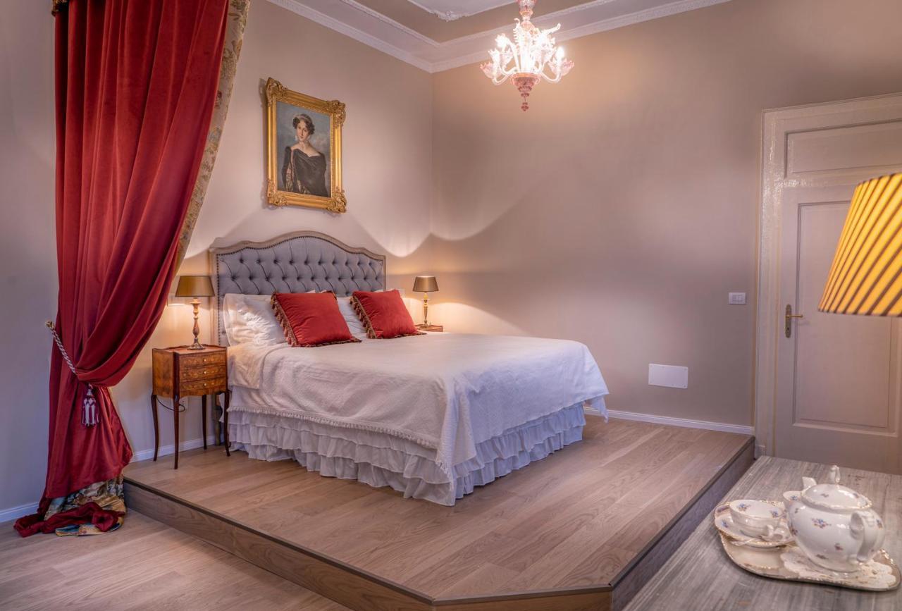 Palazzo Cavagna Sangiuliani Bed & Breakfast Bereguardo Exterior photo
