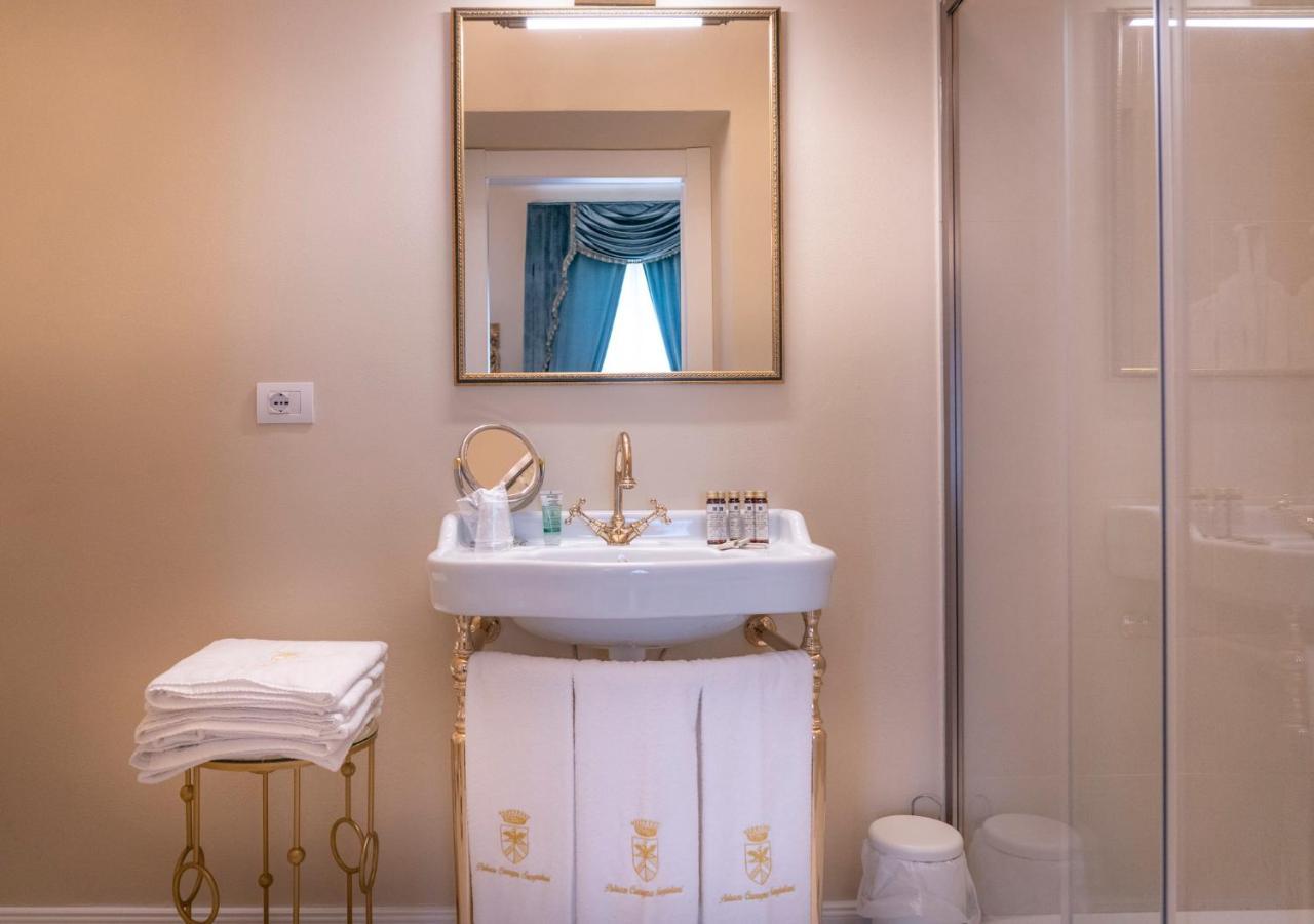Palazzo Cavagna Sangiuliani Bed & Breakfast Bereguardo Exterior photo