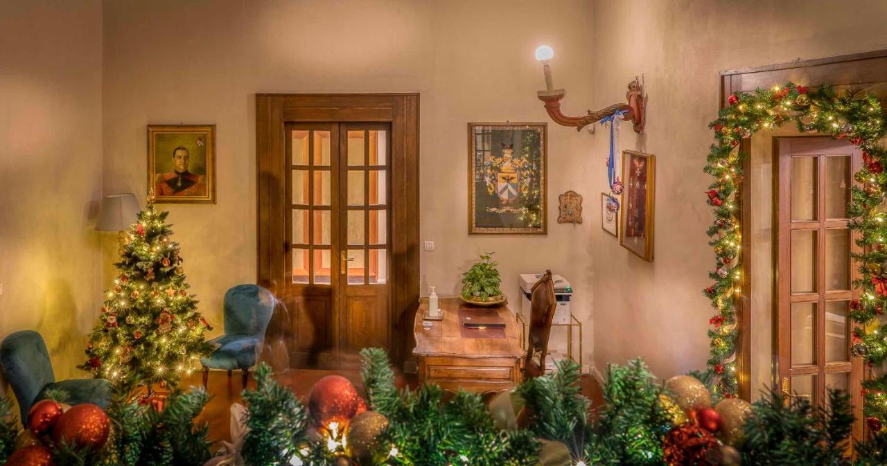Palazzo Cavagna Sangiuliani Bed & Breakfast Bereguardo Exterior photo